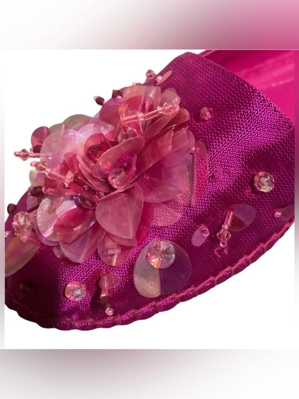 Dior Fushia Embellished
Espadrille Flats Pink
Authentic size 8.5 - Picture 4 of 12